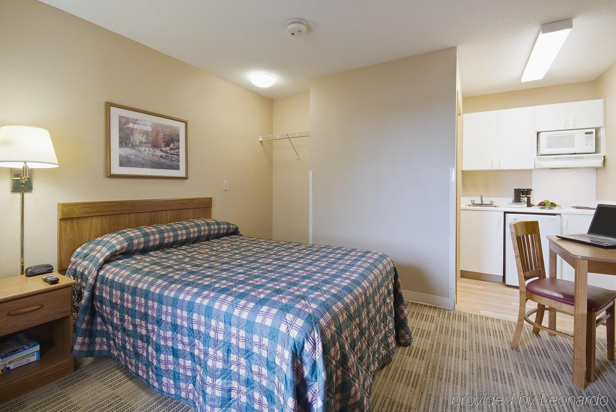 โฮมทาวน์ สตูดิโอ เดนเวอร์ - แอร์พอร์ต/ ออโรรา Motel ภายนอก รูปภาพ
